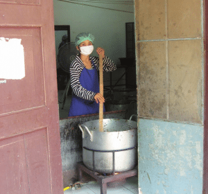 Fabrication de confitures au Laos pour une marque de commerce équitable.