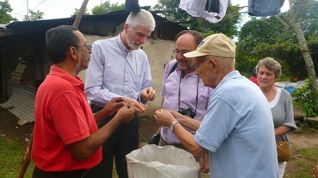 Mgr Blaquart et Jean-Claude Sauzet en visite au Nicaragua